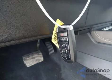 2024 Lincoln Corsair Reserve z USA, uszkodzony, nr VIN 5LMCJ2CA6RUL09884